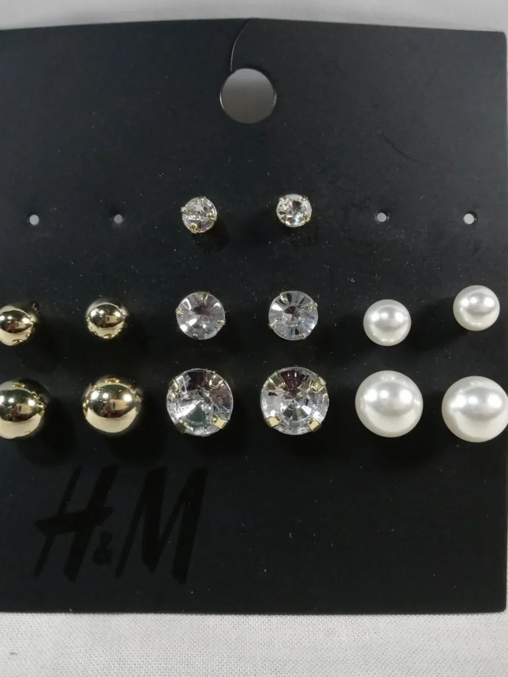 H&M 7 Pair Assorted Pack Women Beauty Jewelry Pearl Stud Earrings in New Cond